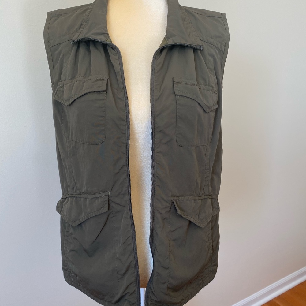 Eddie Bauer Travex vest, Women’s Medium - Picture 4 of 10